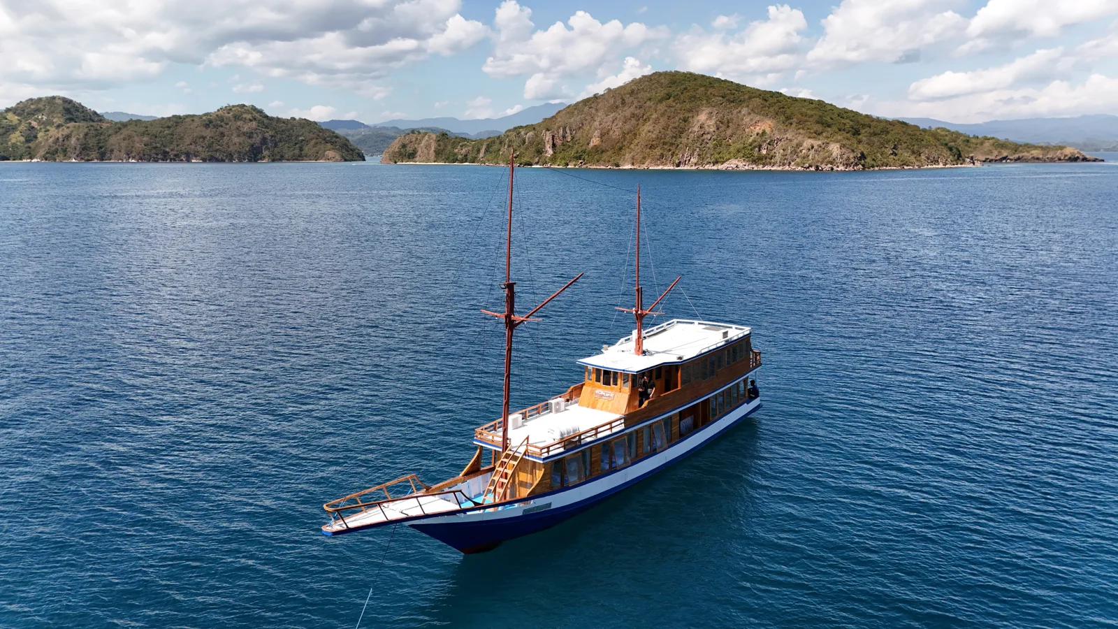 New Velora, Deluxe Boat (photo 1)