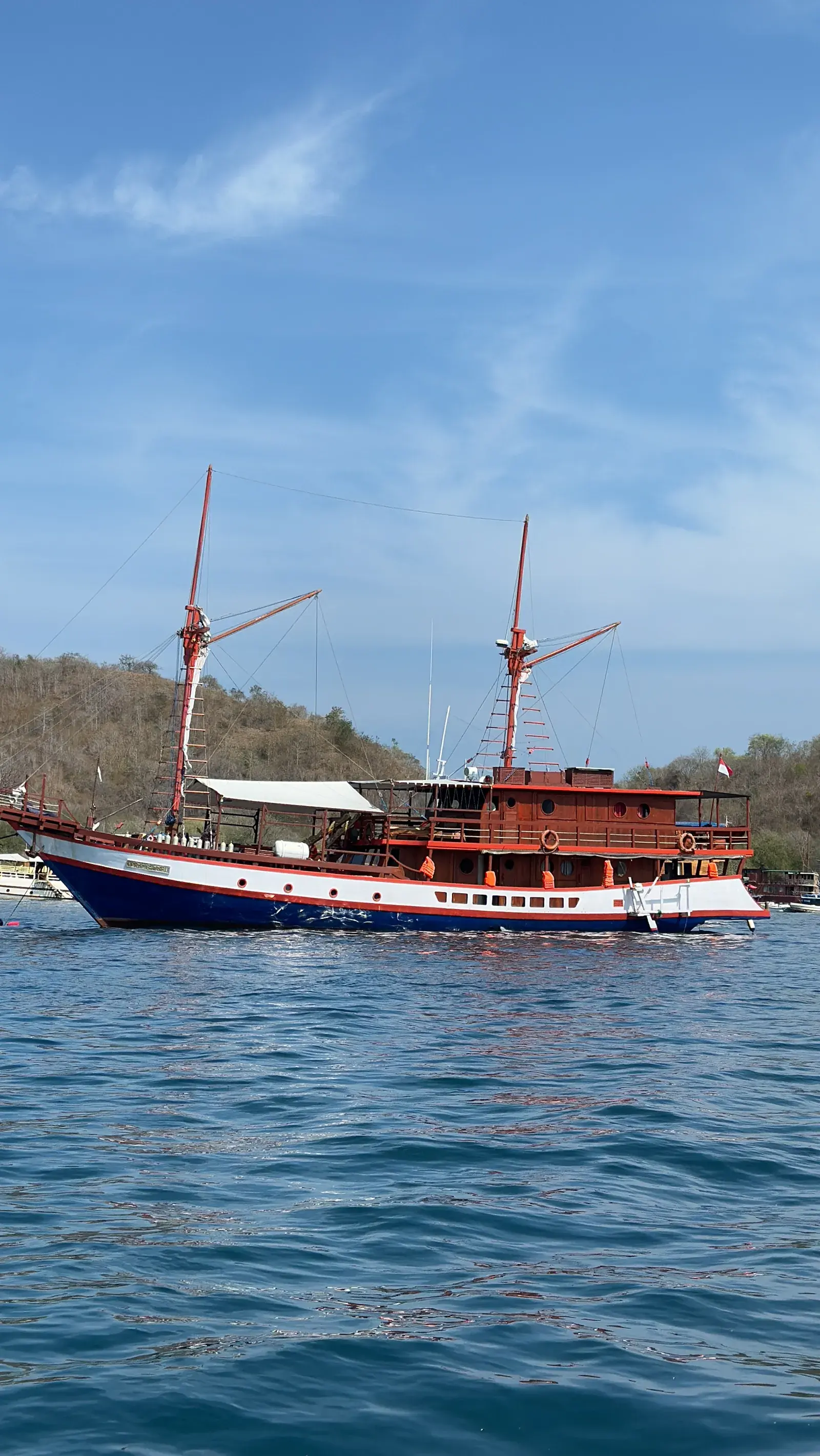 Radea I, Kapal Luxury (foto 2)