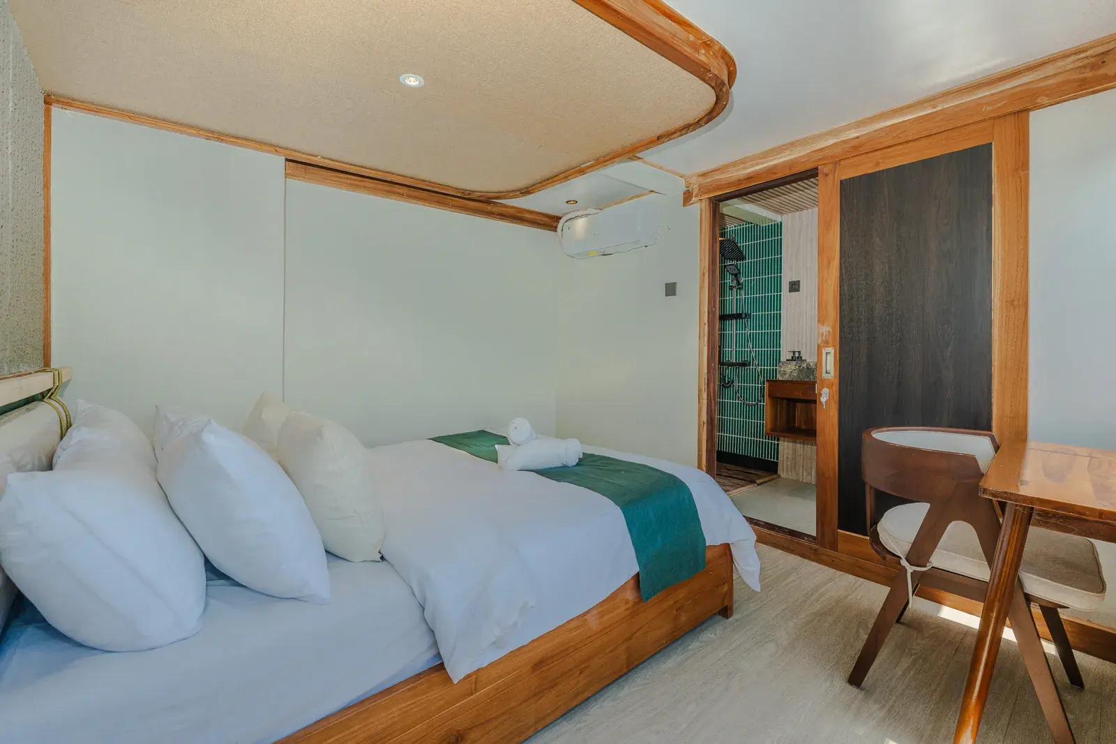 Marea, Kapal Luxury (foto 3)