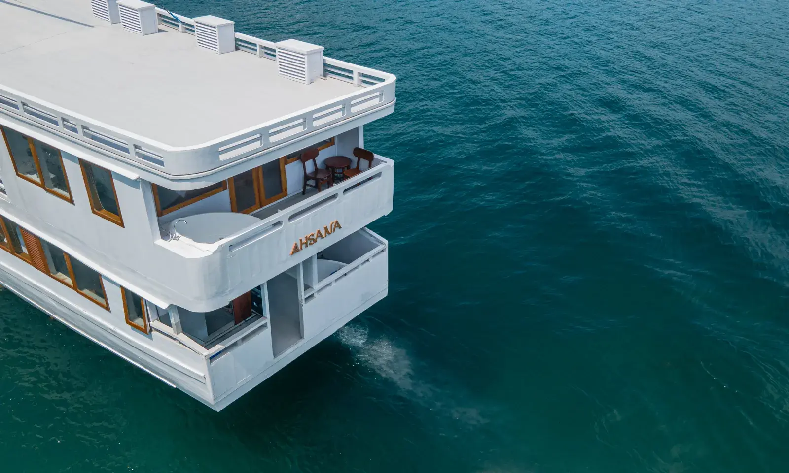 Ahsana, Kapal Deluxe (foto 3)