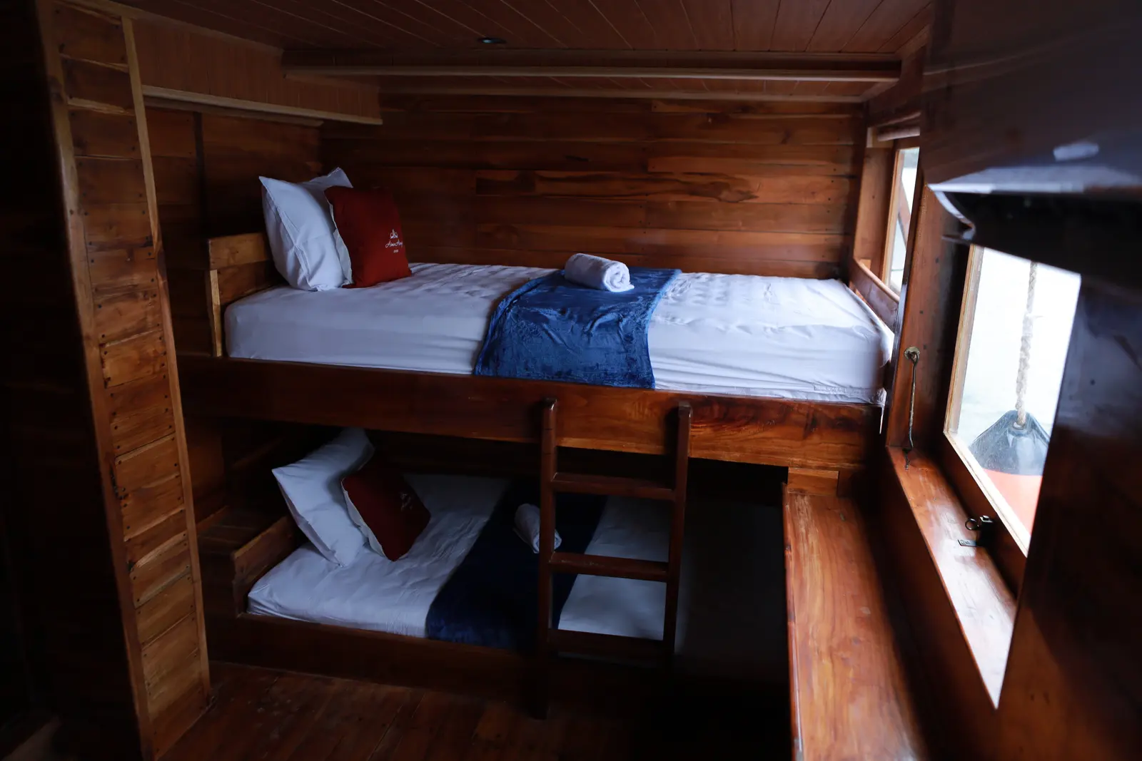 Share Cabin Bromo Aimar