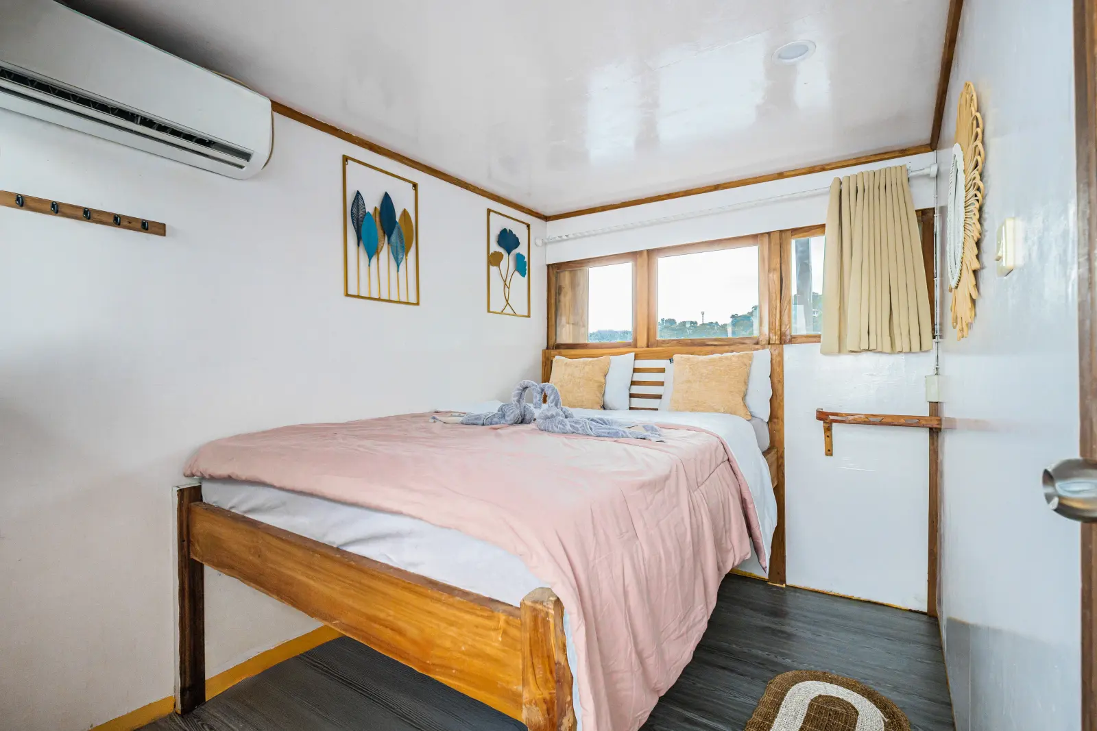 Private Cabin II Arham Jaya II