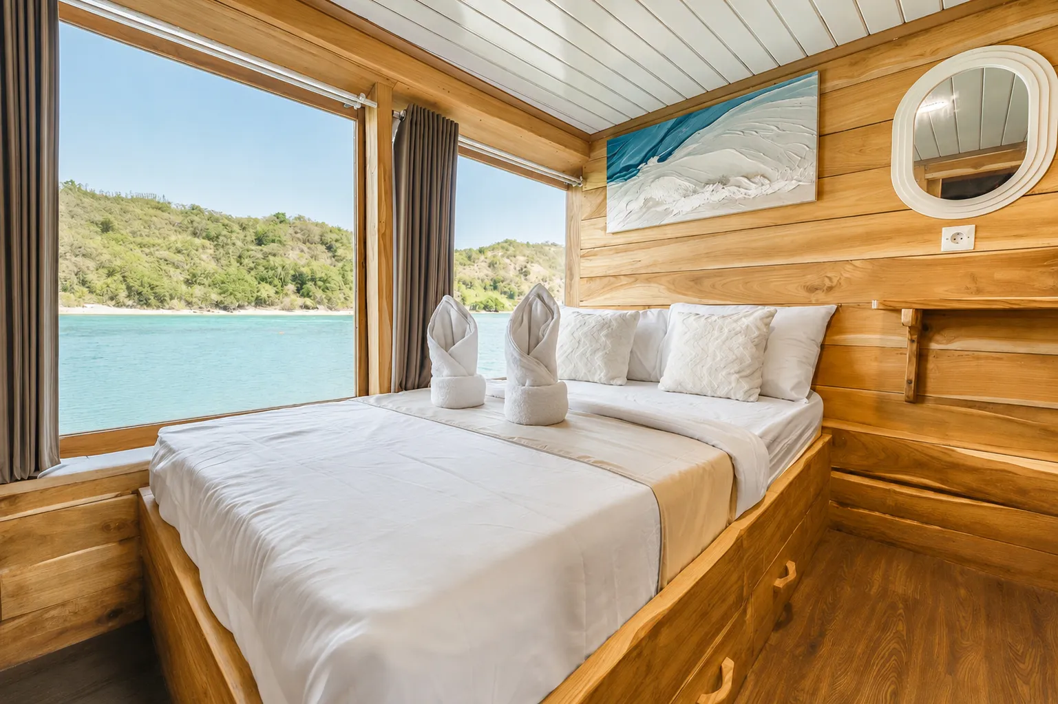 Superior Cabin Arora