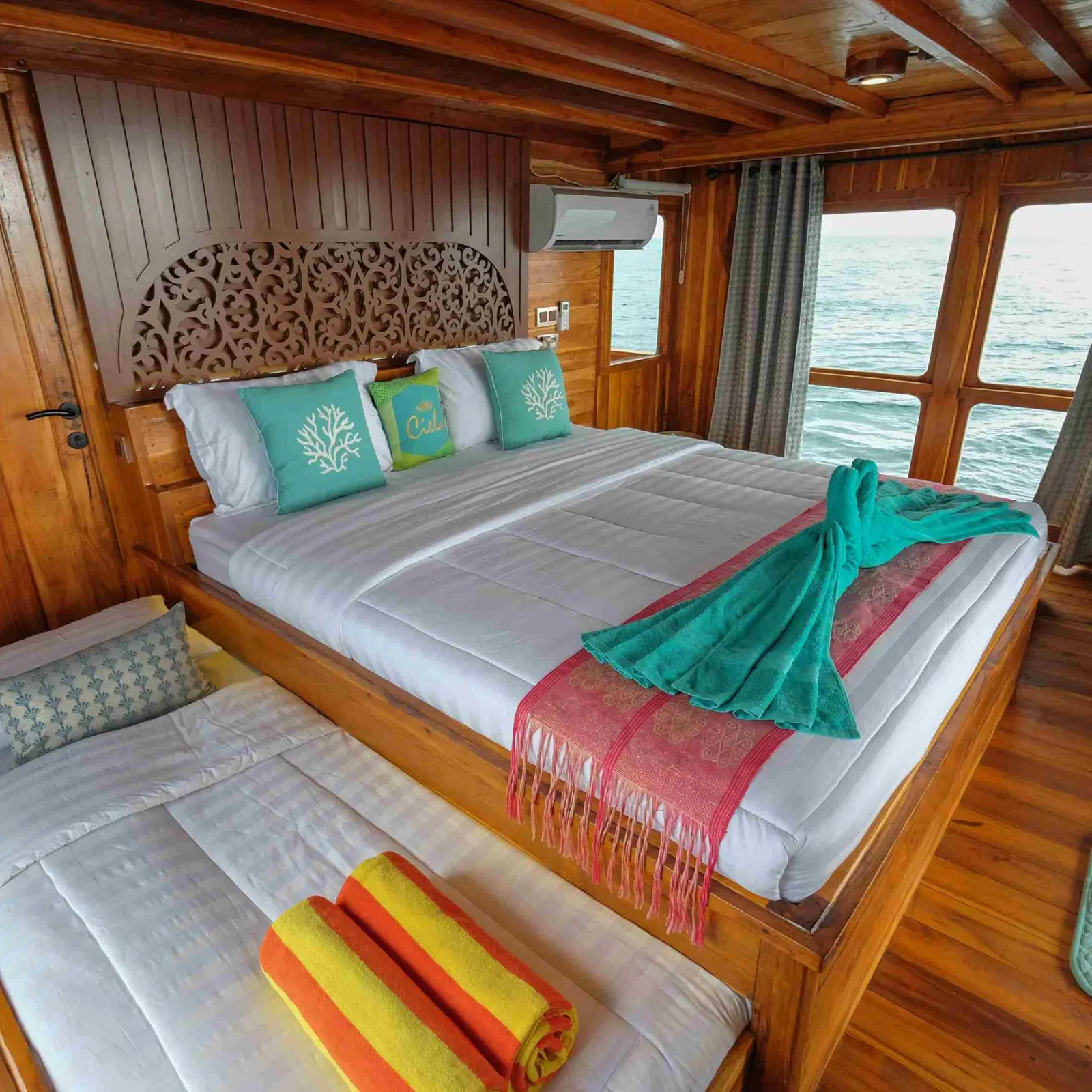 Ciela, Kapal Deluxe (foto 5)