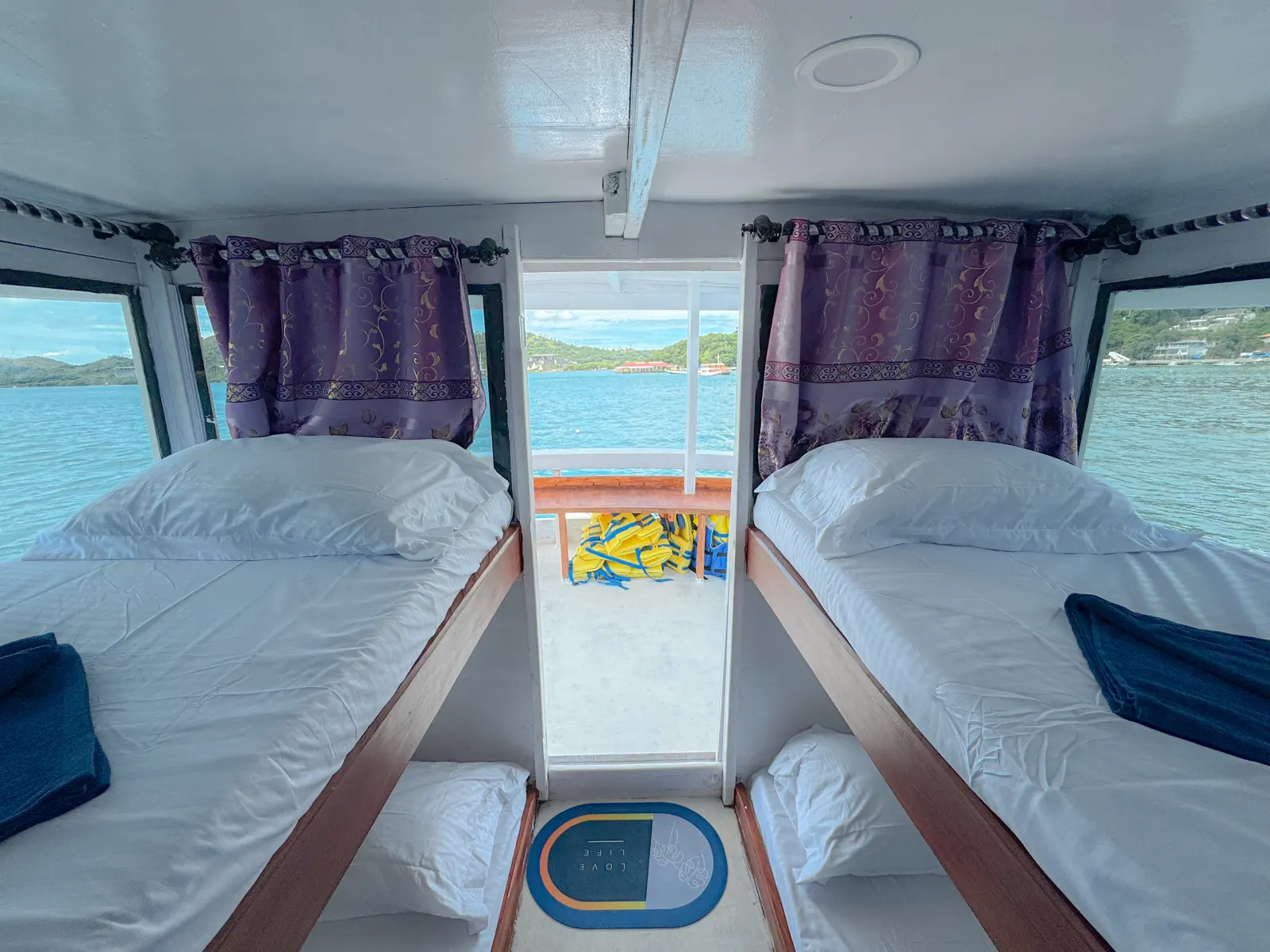 Share Cabin Single Bunk Deden Putra