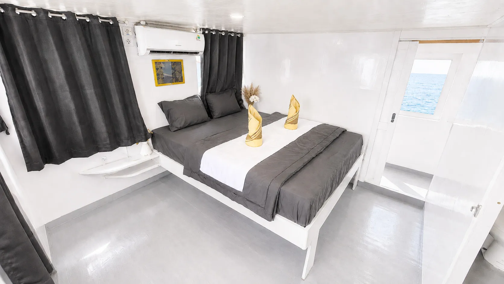 Deluxe Cabin 2 Elyona