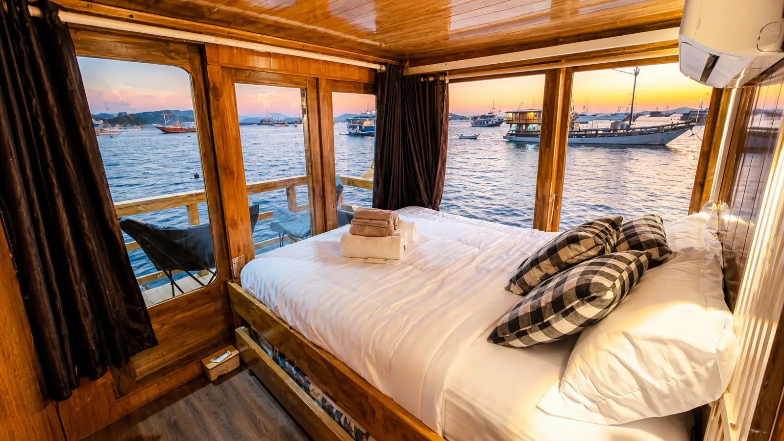 Deluxe Cabin 2 Blessing