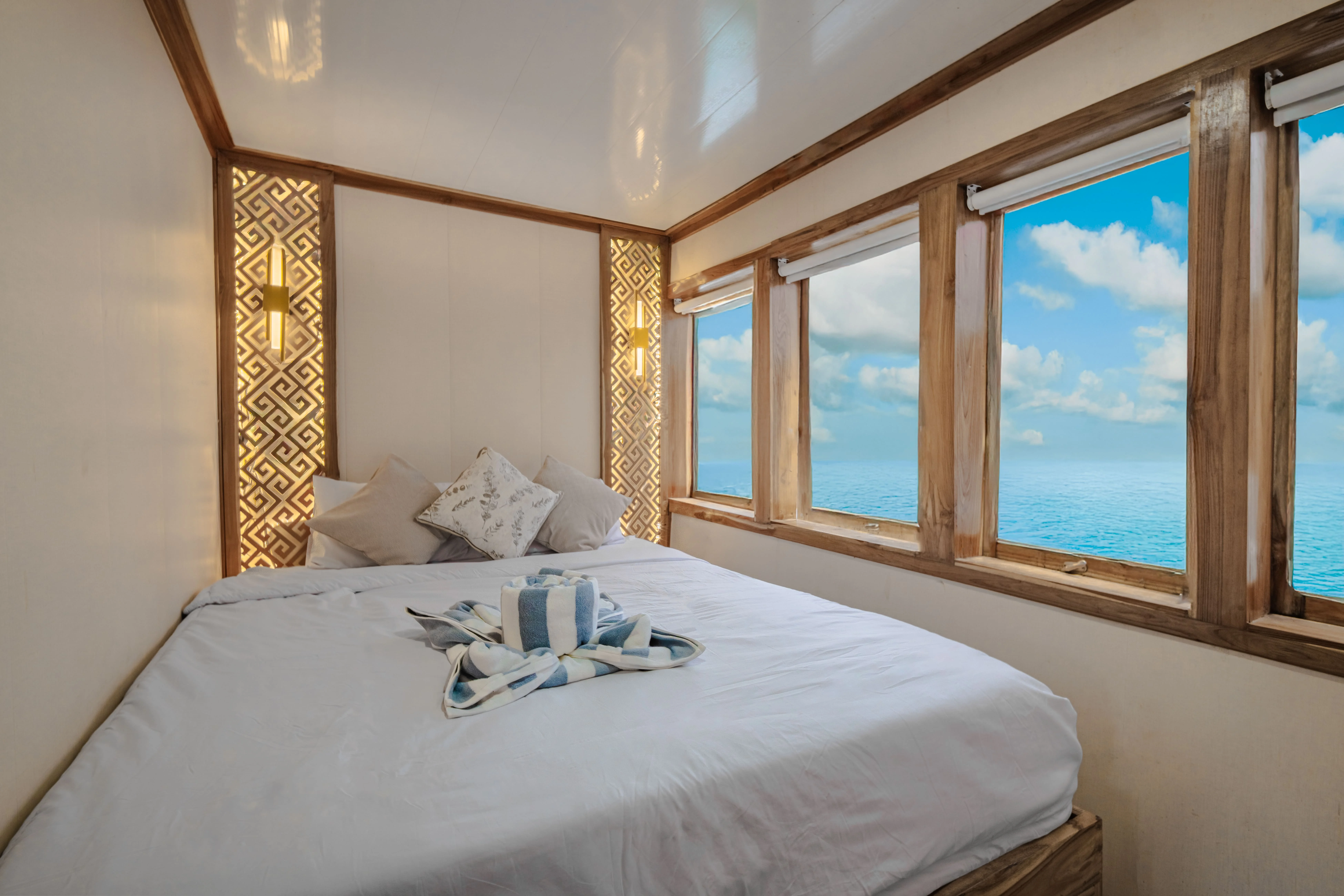 Deluxe Cabin Ahsana