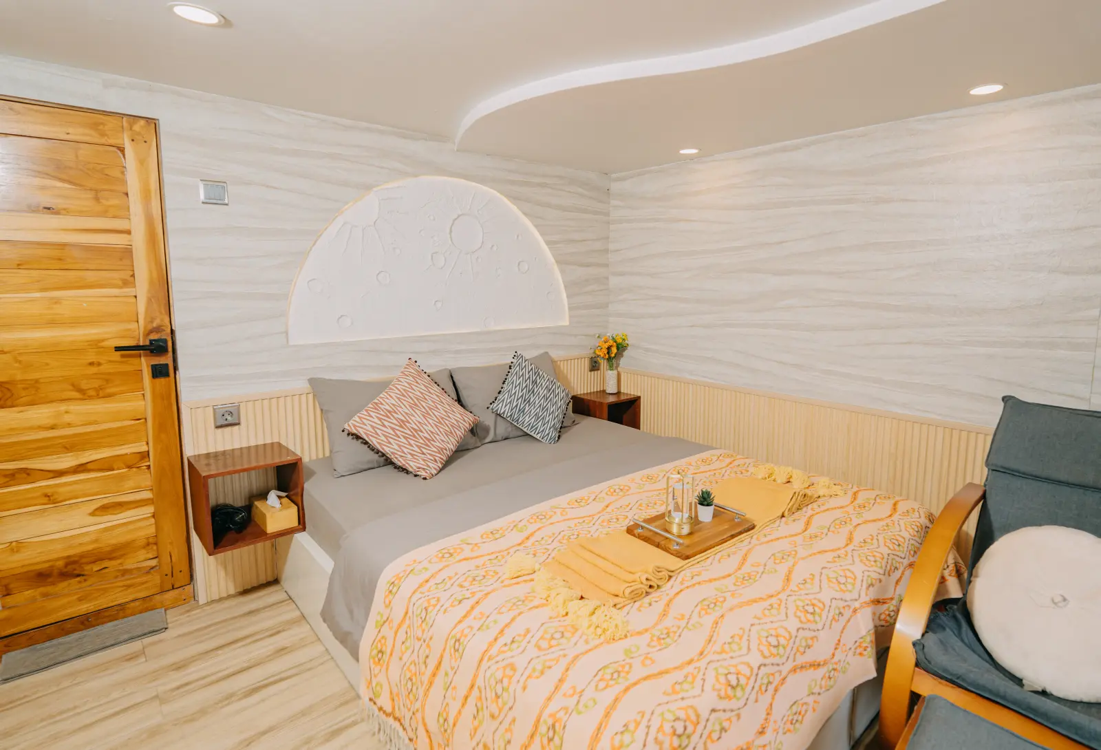 Earth Cabin Semesta Voyages