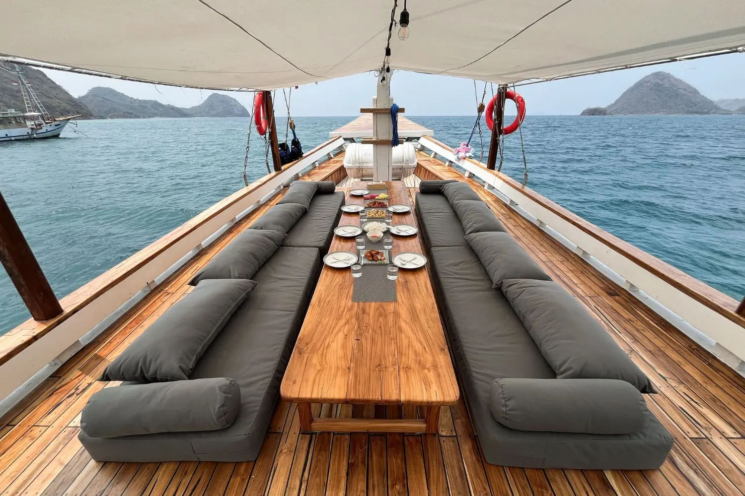 Lanakila, Kapal Deluxe (foto 5)