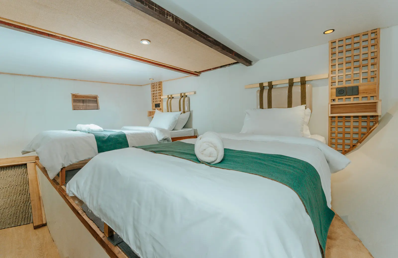Sharing Cabin 2 Marea