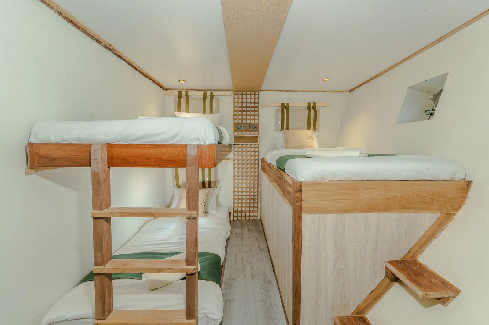 Sharing Cabin 3 Marea