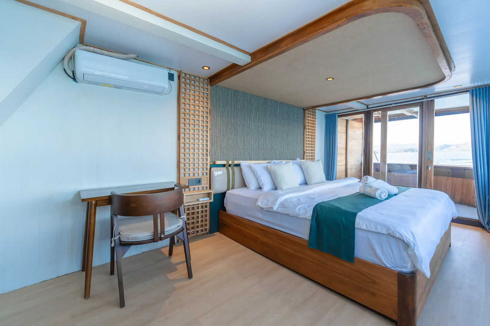 Signature Cabin 180' Sea View Marea