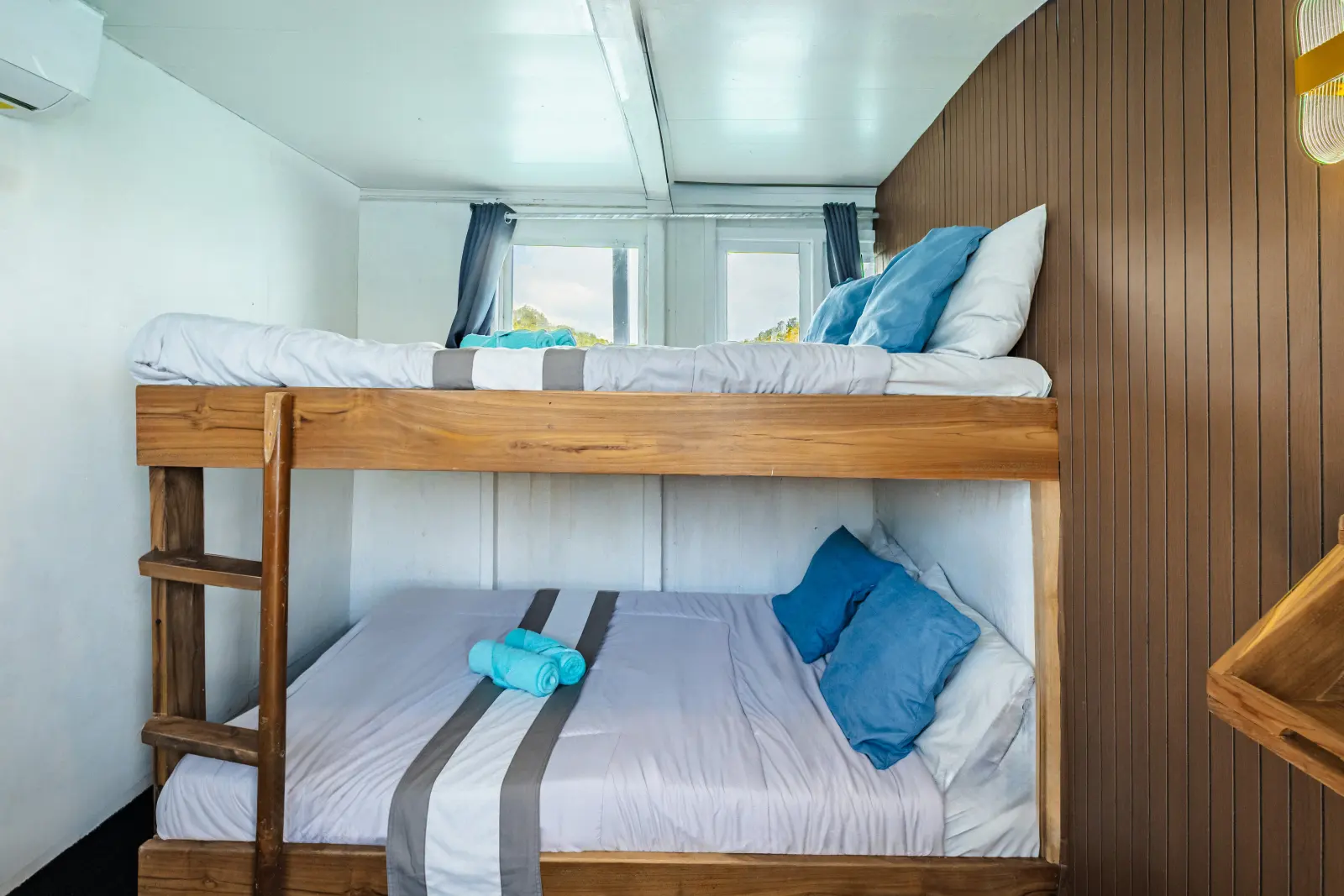 Share Cabin (Double + Double) Nusantara Karya