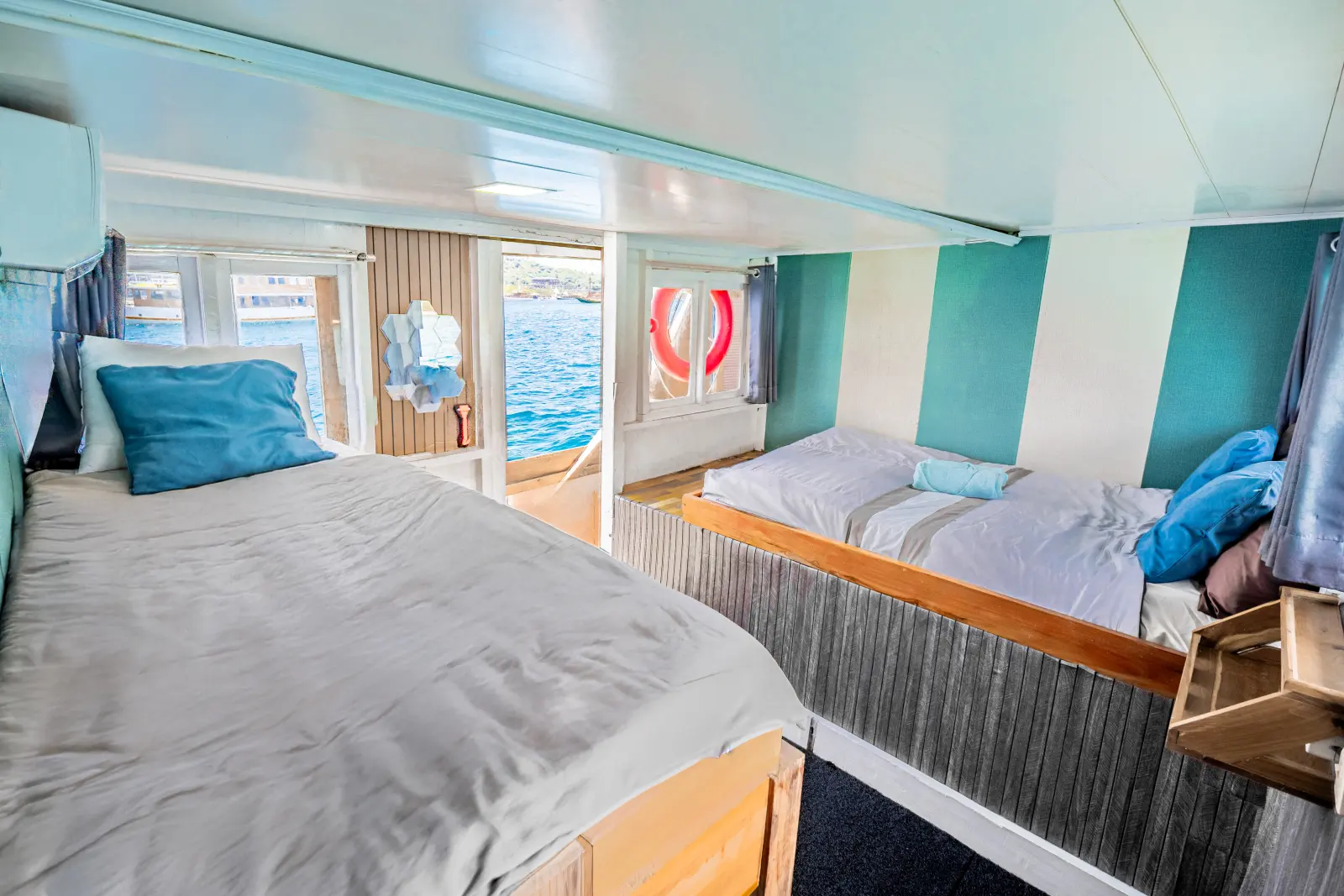 Share Cabin (Double + 2x Single Bunk) Nusantara Karya