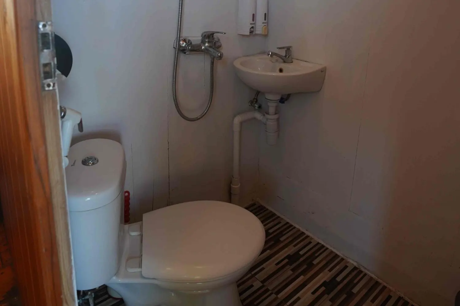 Singkolo, Kapal Deluxe (foto 2)