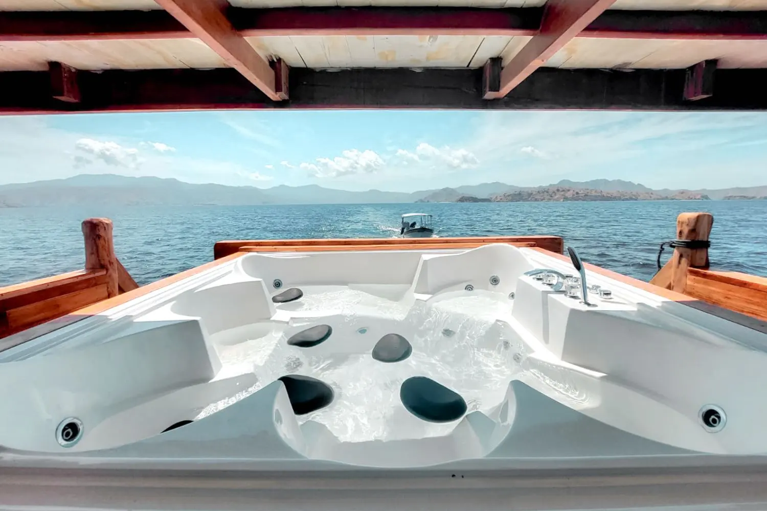 Yumana, Kapal Luxury (foto 5)