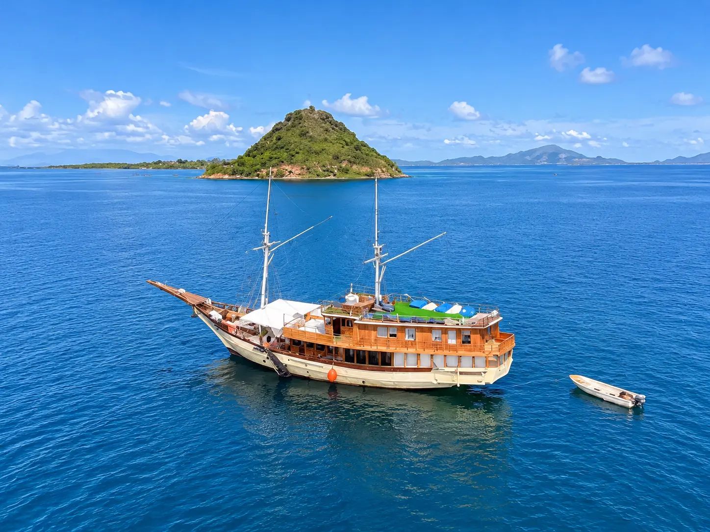 Komodo Open Trip 2027: Liveaboard Dates and Prices | OpenTripKomodo